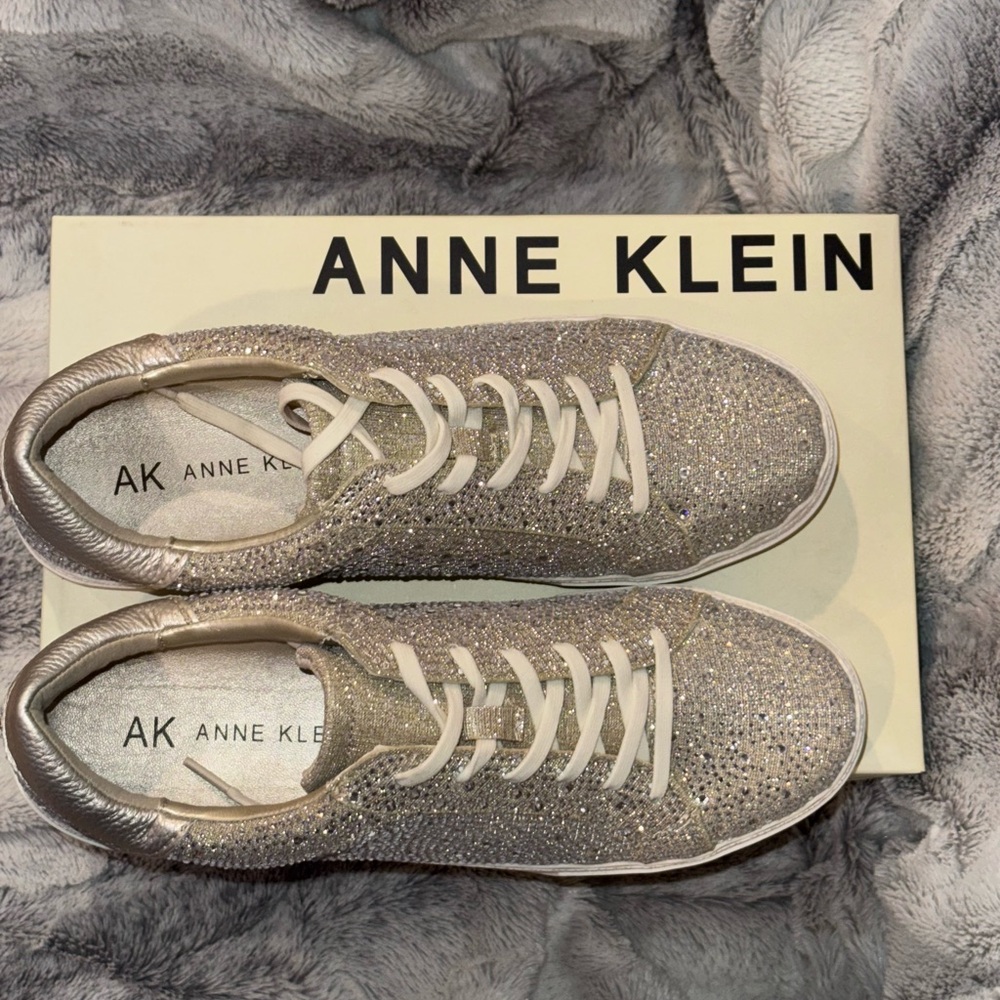 NWB Anne Klein Metallic and Silver Rhinestone Sneakers Sz 9.5 (run small) - Picture 4 of 11